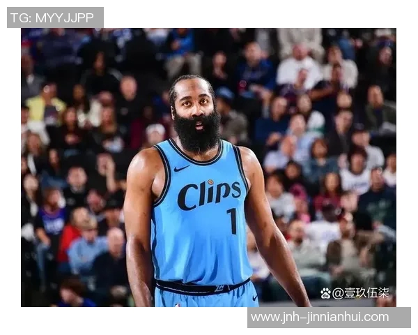 哈登上半场表现平平仅得7分罚球命中率低迷引发关注