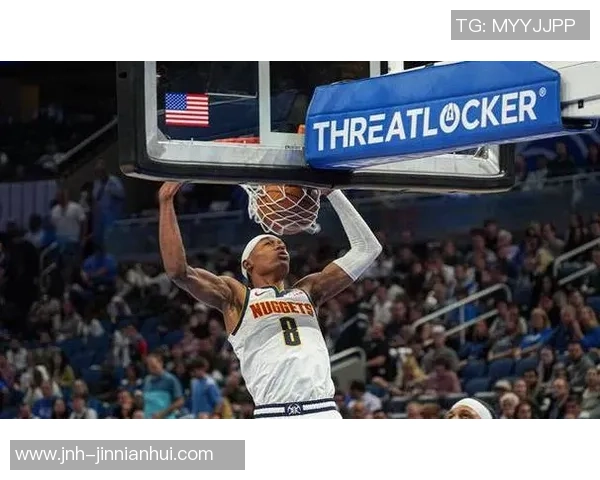 沃特森表现稳定半场7投4中斩获10分三分球精准命中1次