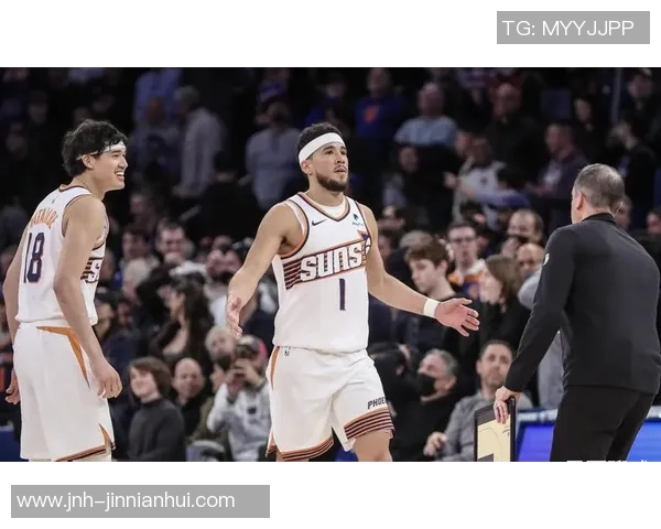 布克谈威少新球队机会表示意外并对其深表尊重