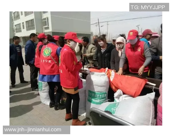 拉菲尼亚回乡举办圣诞慈善活动温暖帮助有需要的人们