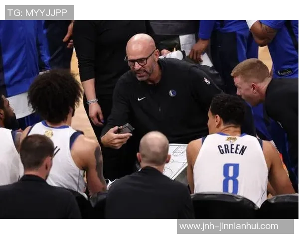 美网友热议湖人名宿哈里森支持呼声希望离任前能送加福德加入球队 美网友热议湖人名宿哈里森支持呼声希望离任前能送加福德加入球队