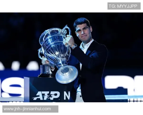 卡洛斯称大罗才是真正的足球之神若非受伤金球数可达十五座