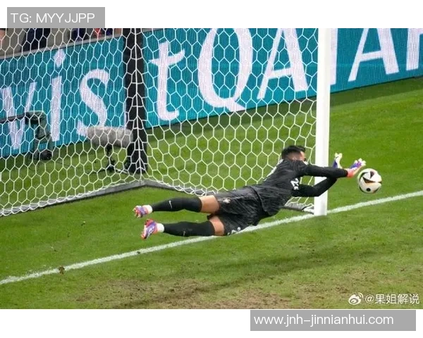 里尔门将单场三次扑救点球回忆瞬间向女友承诺不失球