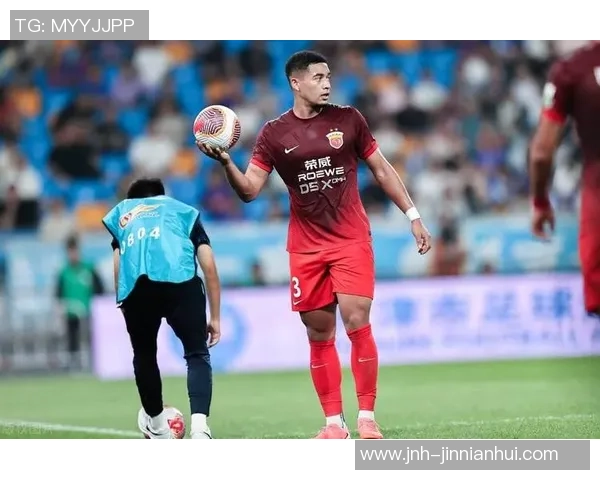 张佳玮分析火箭缺乏强硬角色与领导力快船在攻防两端全面压制火箭表现