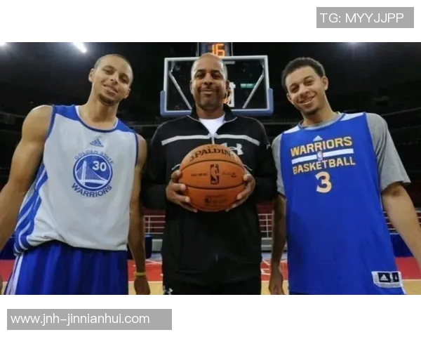 库里感慨黄蜂退役父亲球衣期待亲历这一历史时刻