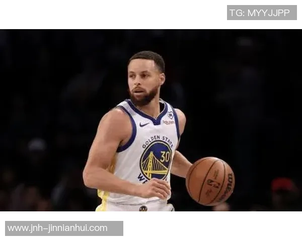 假期学习不放松库里首节火力全开轰下11分展现超强状态 假期学习不放松库里首节火力全开轰下11分展现超强状态